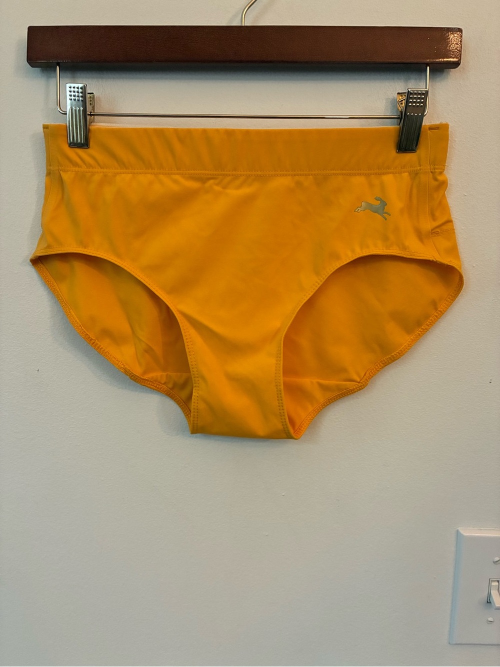 Tracksmith Race Brief Running Brief